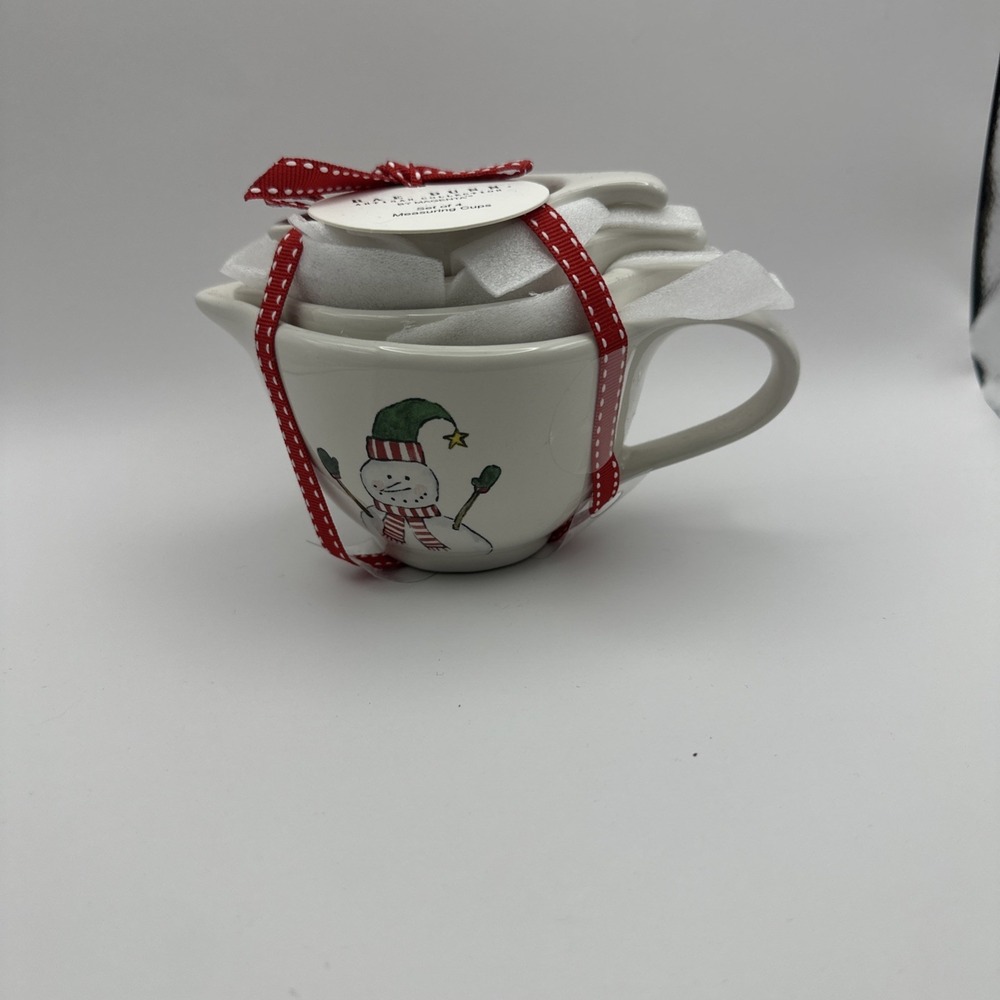 RAE DUNN Holiday Christmas Snowman Set of 4  Measuring Cups With Handles NWT